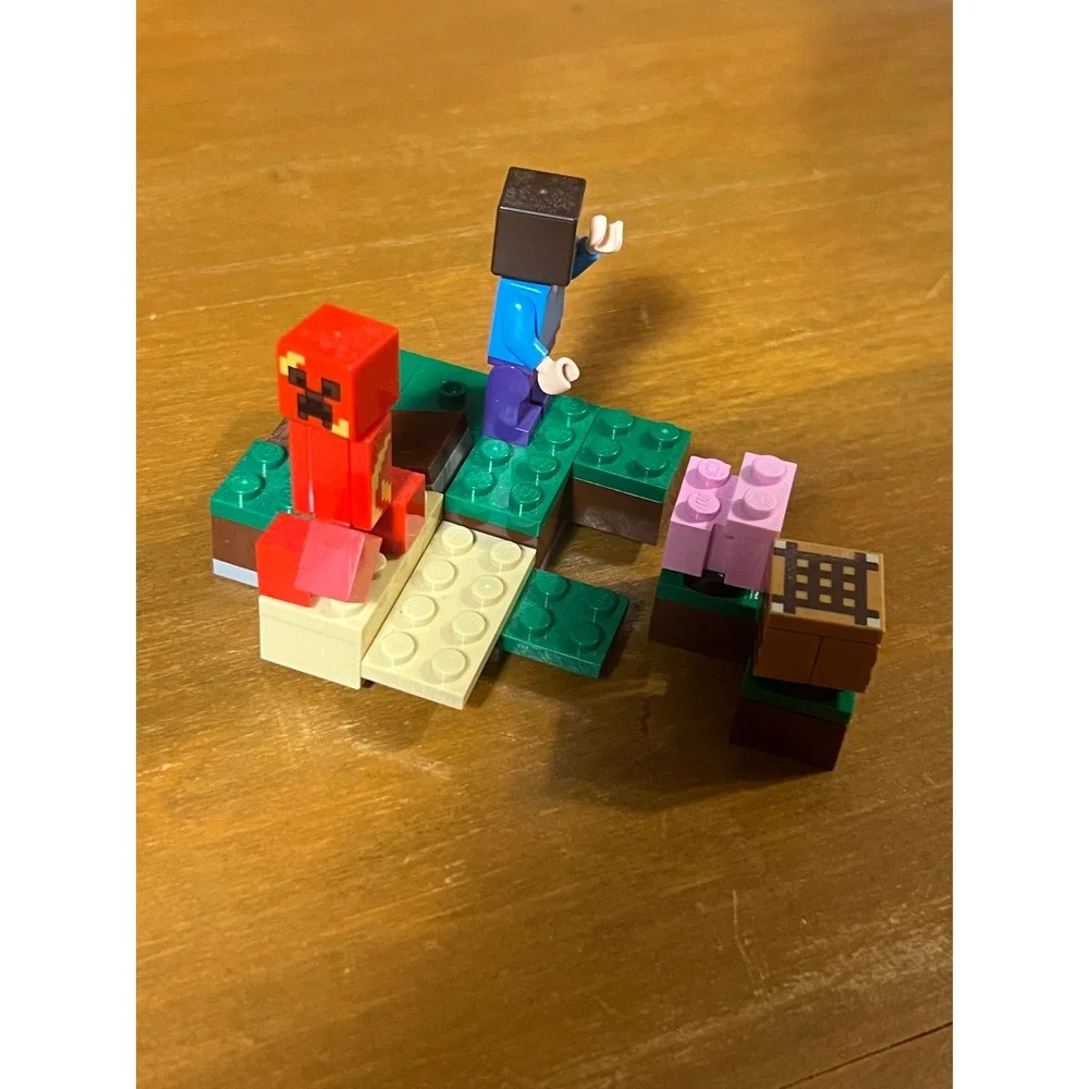 LEGO Minecraft Steve Minifigure with Red Creeper Pink Sheep and Crafting Table - Picture 3 of 4